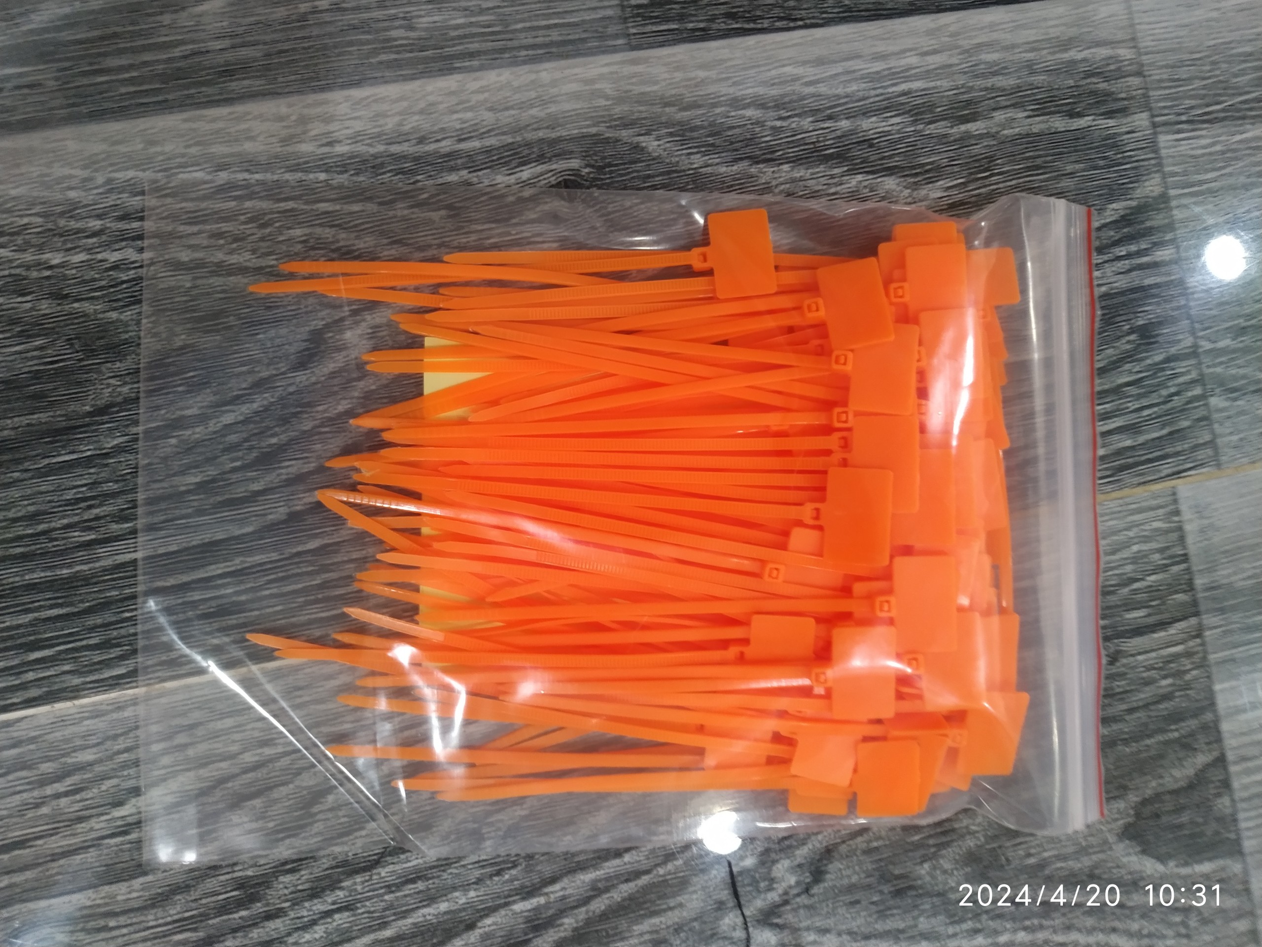 Dây Rút Nhựa 100mm Dùng Để Đánh Dấu