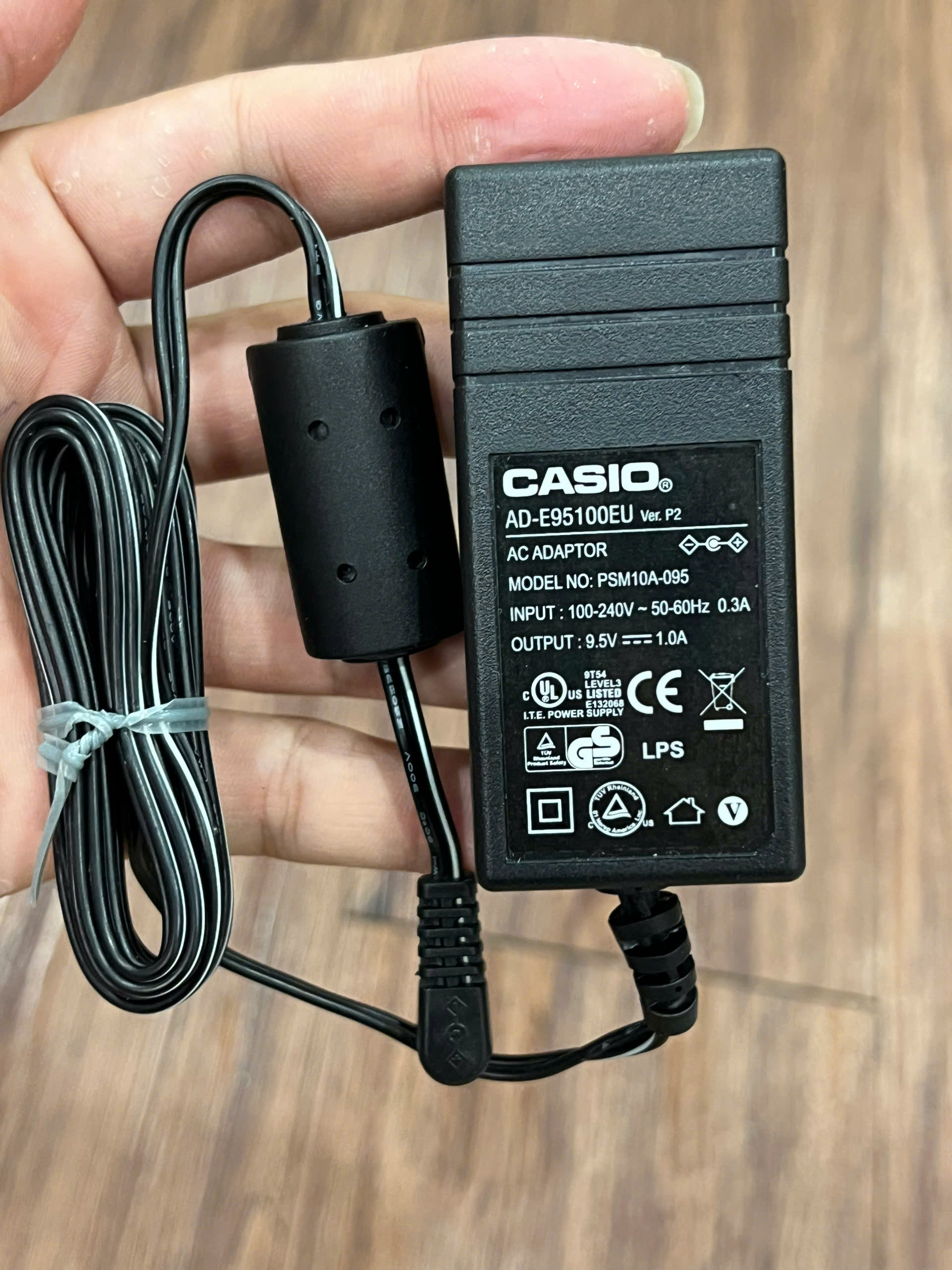 dây nguồn đàn 9.5v cho casio. CTK-240