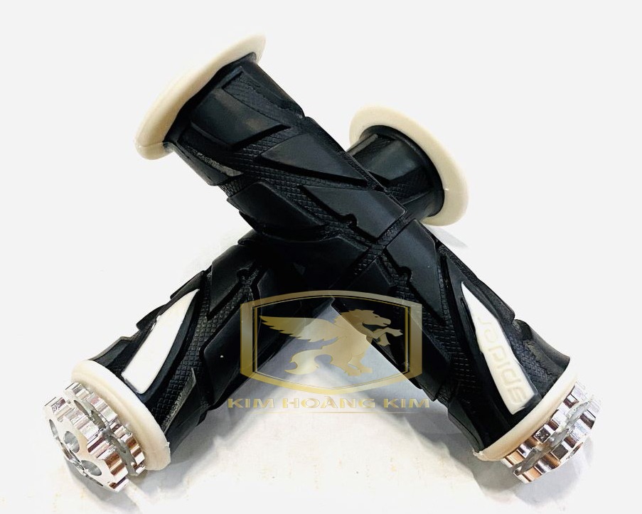 Bao tay kiểu Spider Gù gắn nhiều loại xe máy màu Bạc