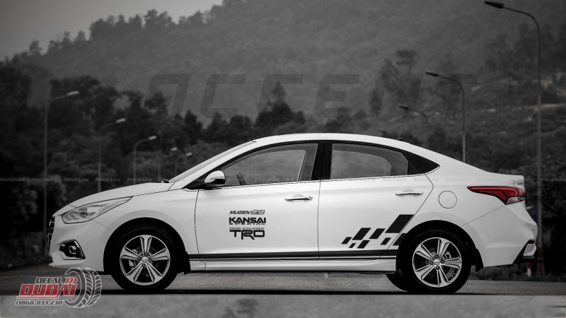 Tem Dán Xe Hyundai Accent Màu Trắng Thể Thao TRD