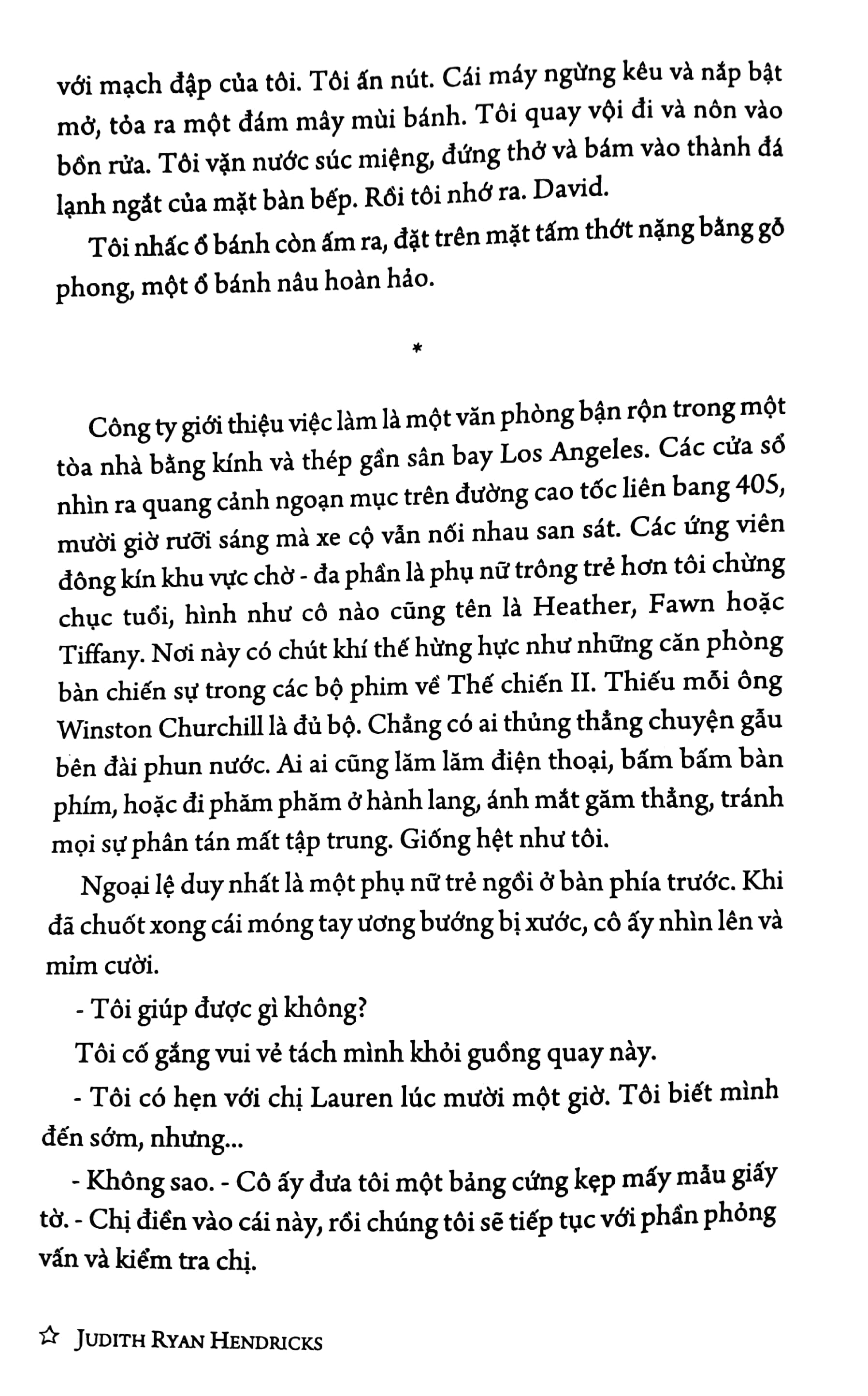 Fahasa - Bánh Mì Cô Đơn