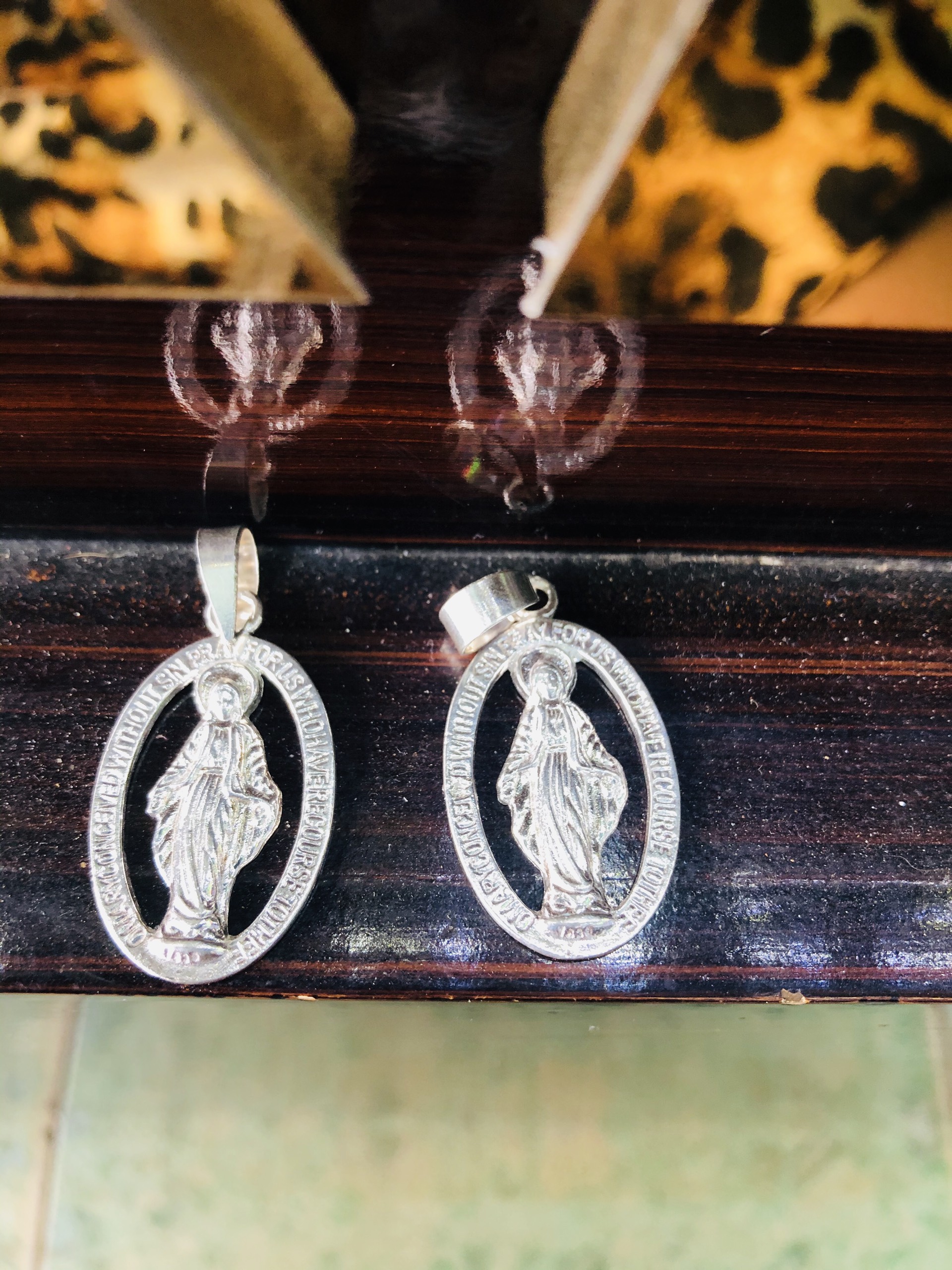 Mặt dây chuyền đức mẹ Maria bạc 925 - caraven silver