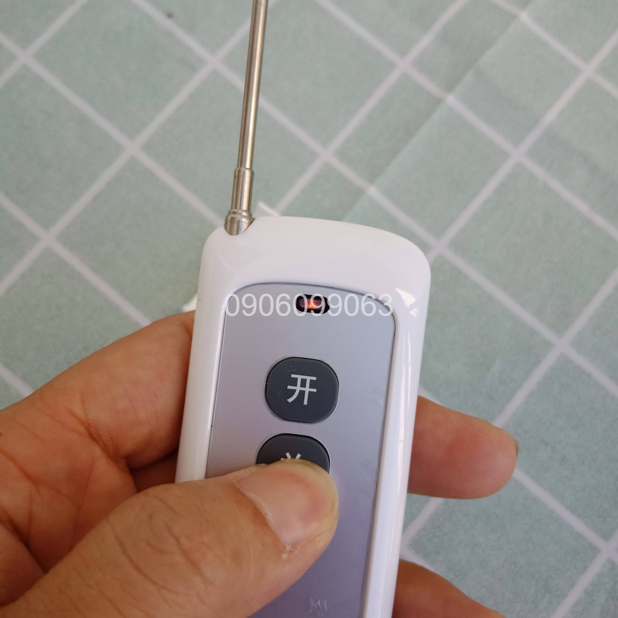 E2 - Remote 2 nút trắng đen 315Mhz/433Mhz tầm xa 100m