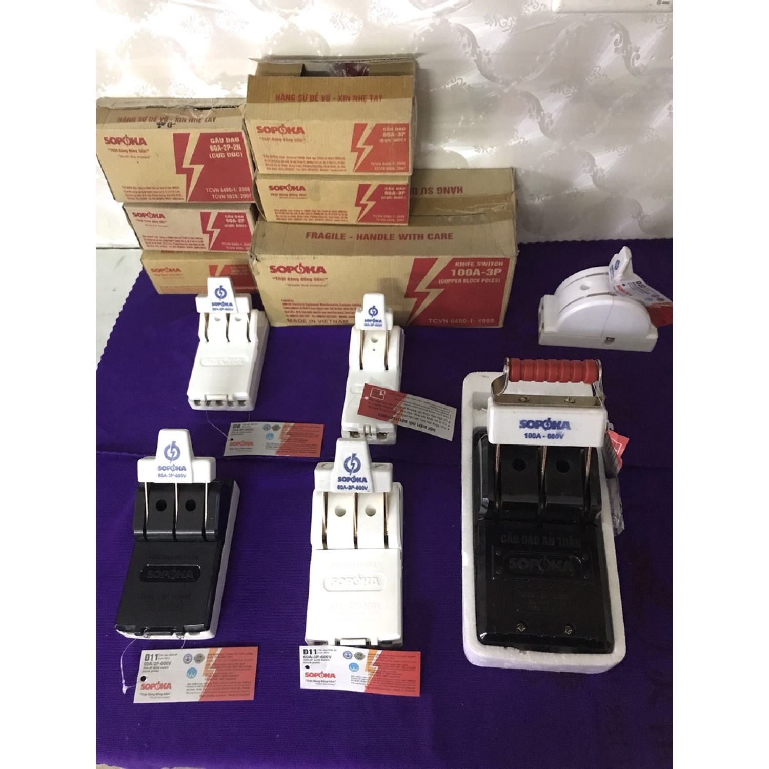 Cầu dao điện sopoka 30a- 60a- 100a , 2 pha và 3 pha, đảo chiều