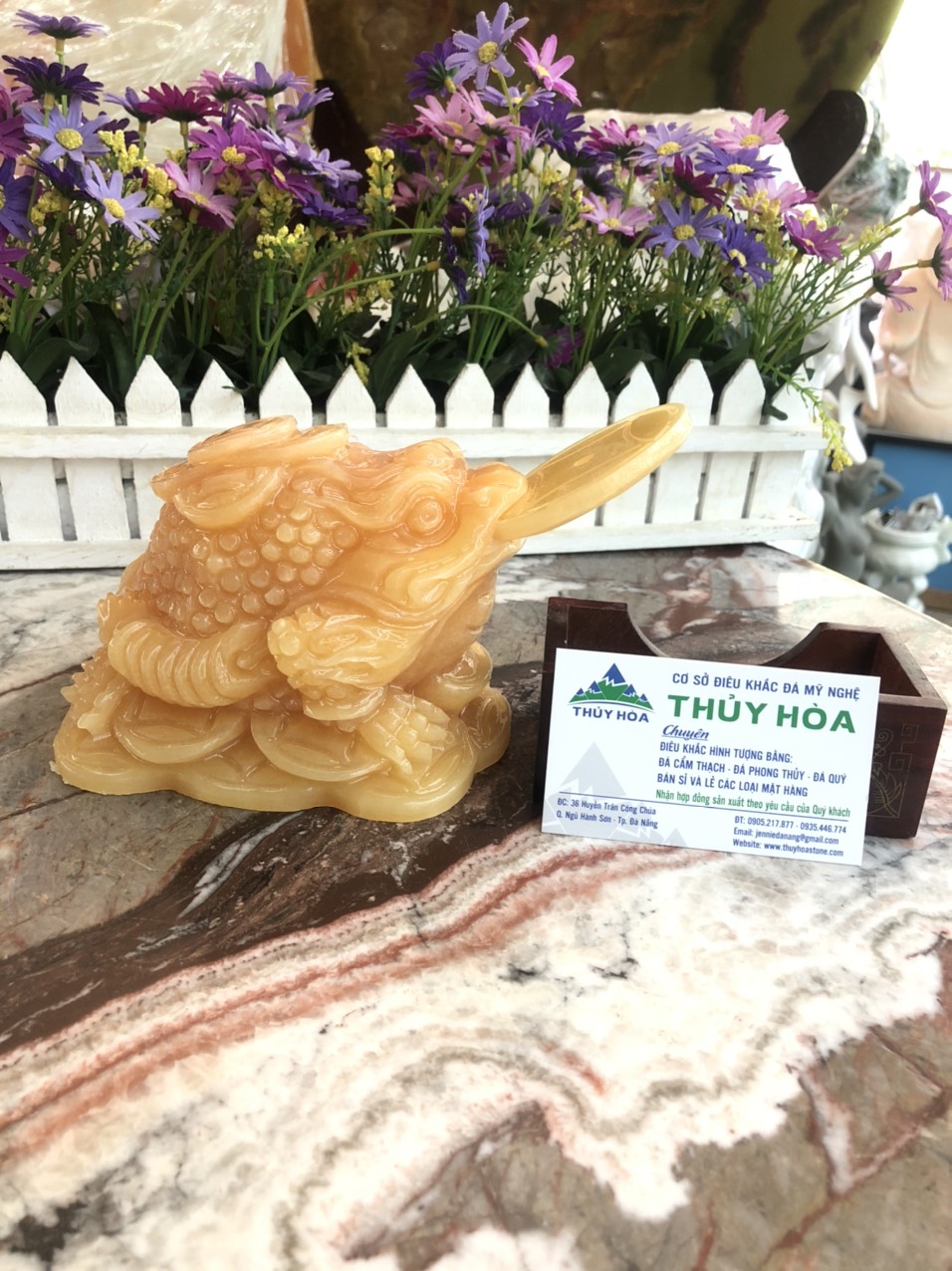 Tượng Cóc Thiềm Thừ phong thủy đá ngọc hoàng long - Dài 8cm