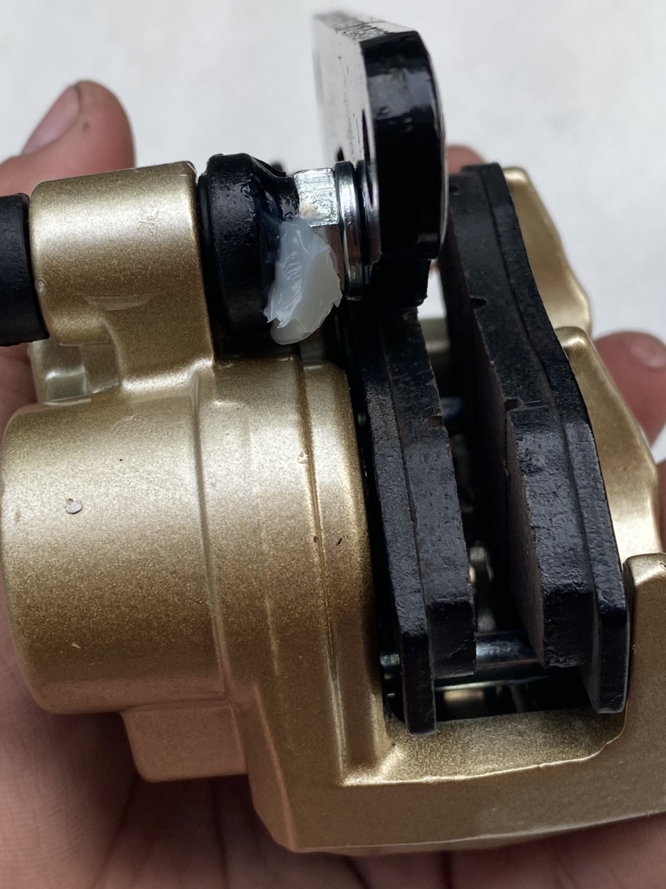 HEO DẦU TRƯỚC XE WAVE ( CHUẨN ZIN )
