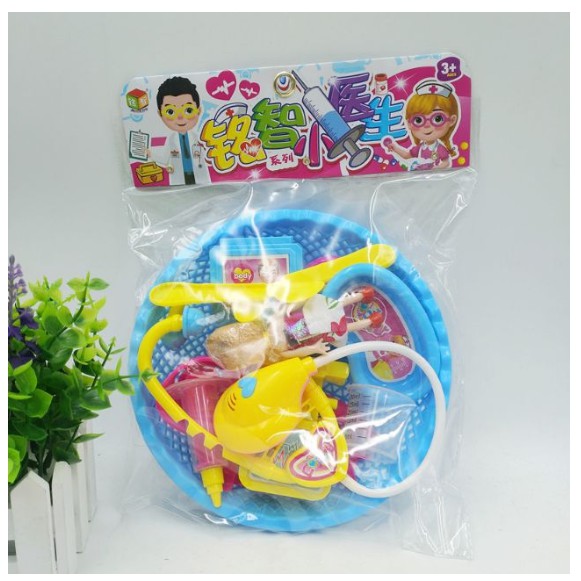 Rổ đồ chơi bác sĩ và búp bê