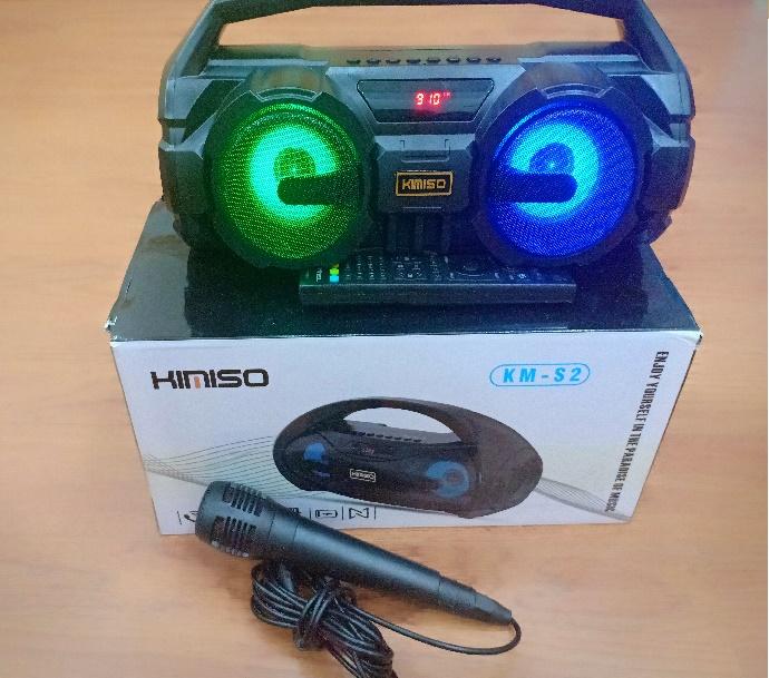 LOA BLUETOOTH Hát Karaoke Cực chất ( Tặng míc hát , Dây sạc..).Pin sử dụng 8 Giờ