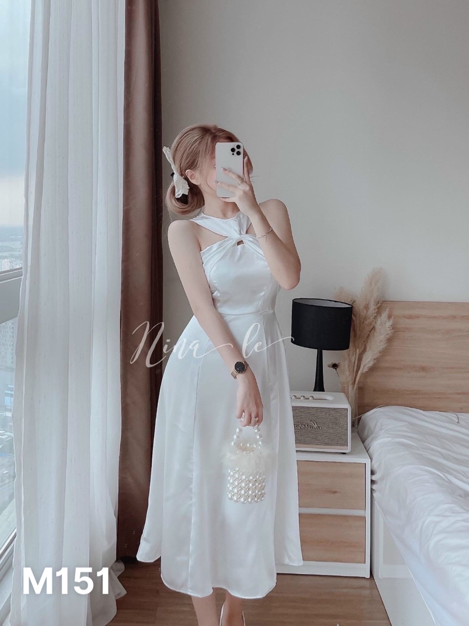 Đầm lụa cổ yếm dáng dài maxi M151