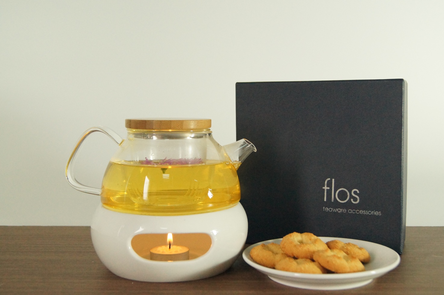 Tea warmer handmade Flos A101