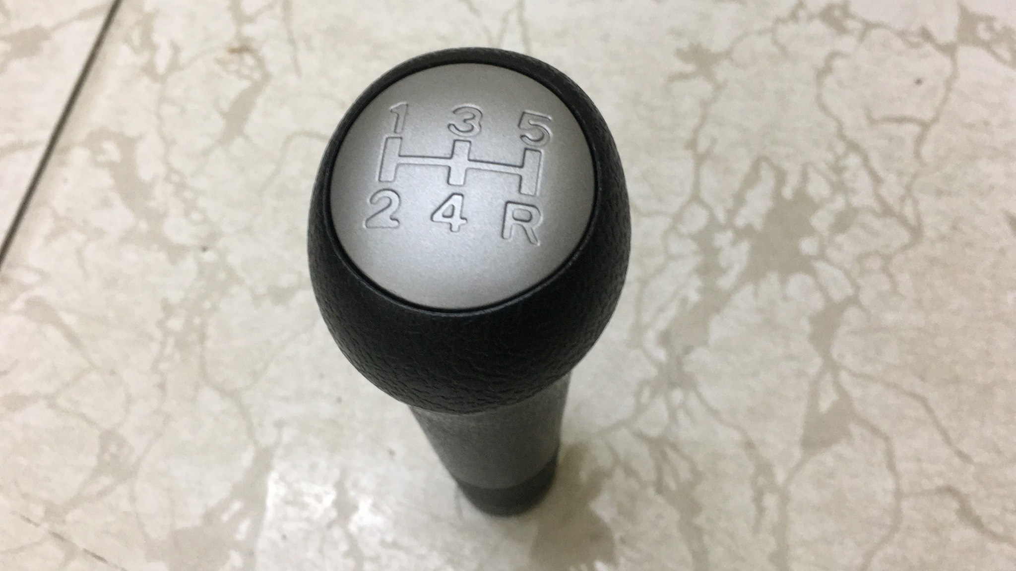 Quả đấm cần số Suzuki Wagon