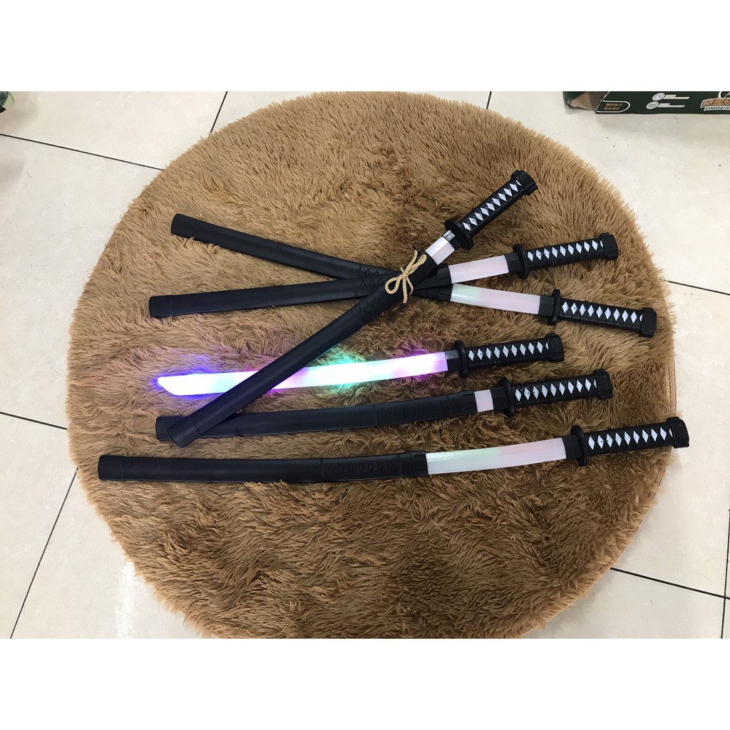 Đồ chơi kiem nhựa katana phát sáng