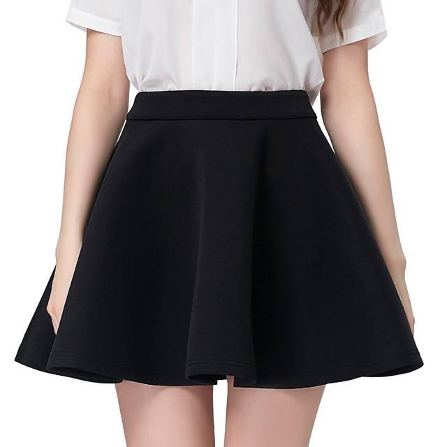 Chân Váy Ngắn Dáng Xòe - Đen