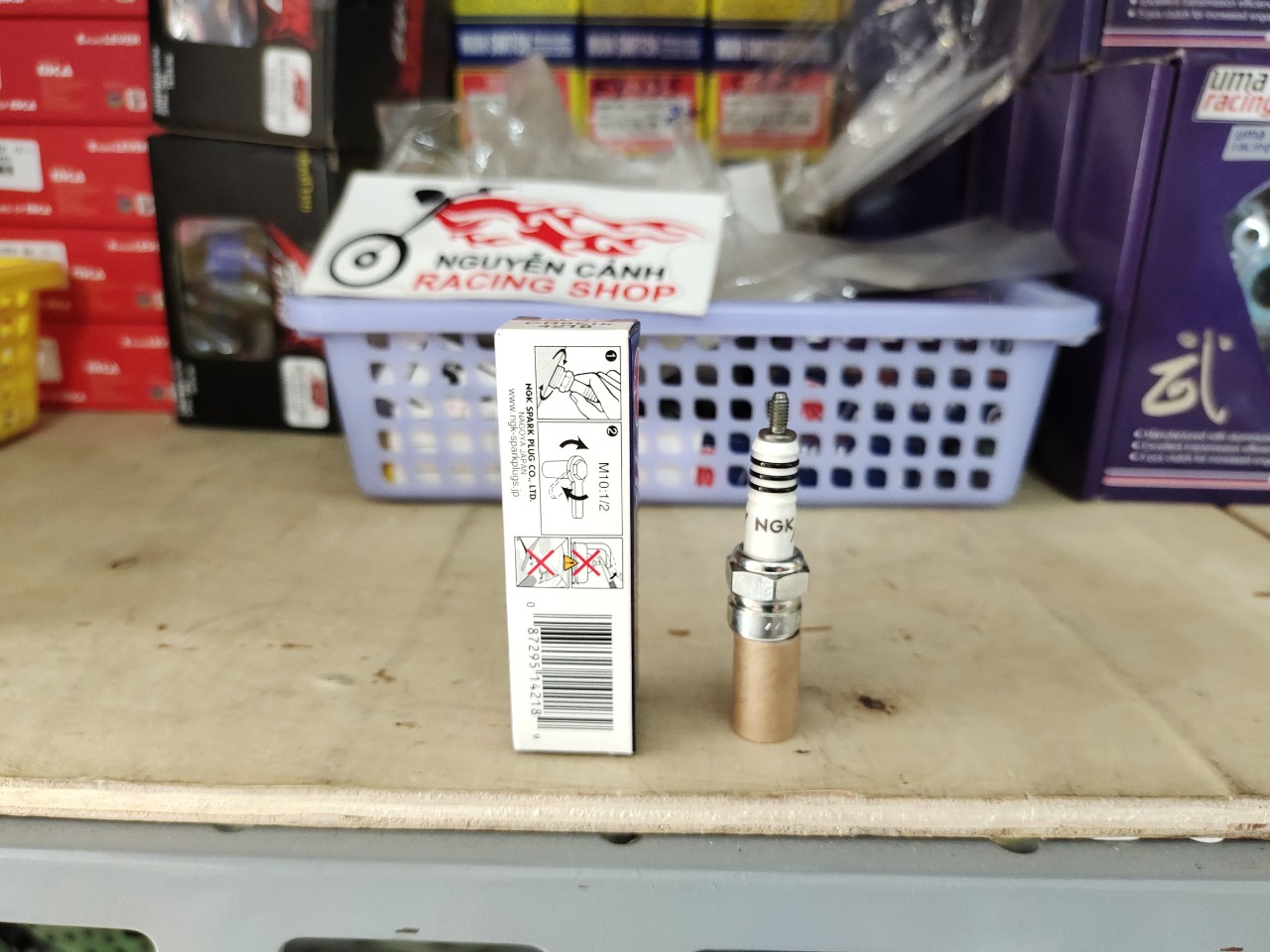 [HCM]bugi NGK IRIDIUM chân dài