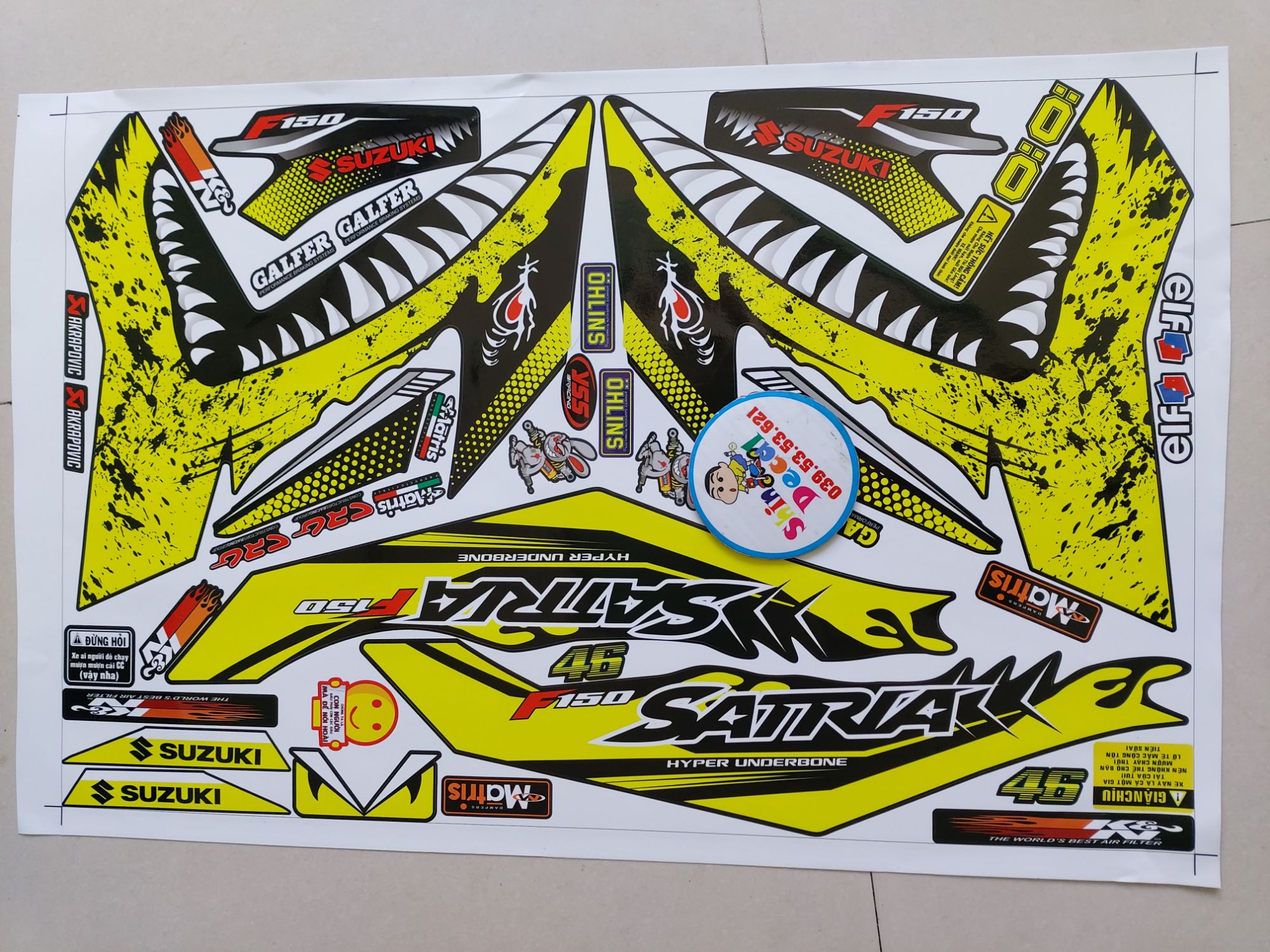 [HCM]Tem xe satria fi cá mập vàng dán xe đen