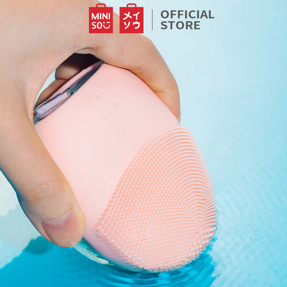 Máy rửa mặt Miniso chất liệu Silicone làm sạch nhẹ nhàng không gây rát da - Hàng chính hãng