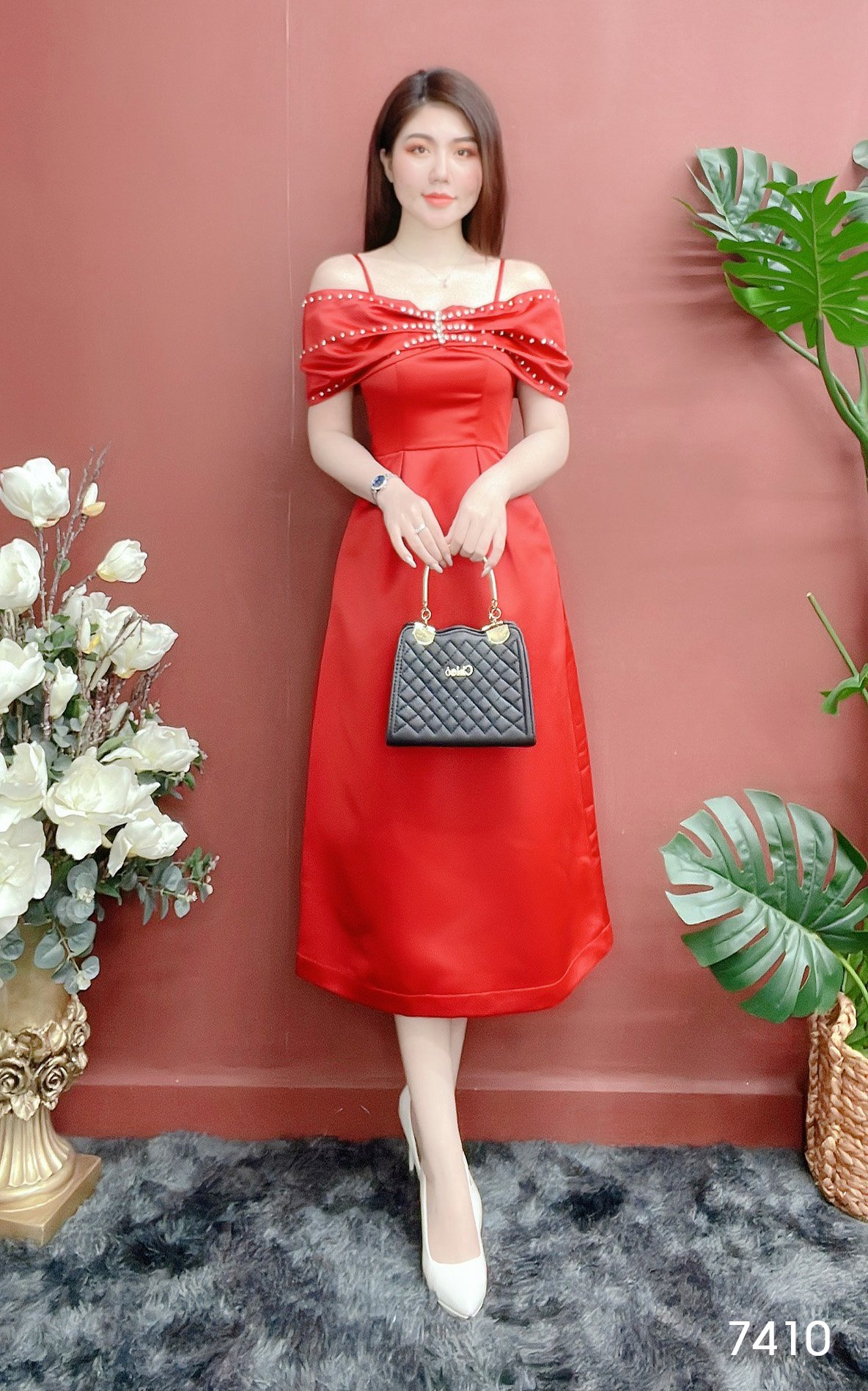 Đầm emy em7410 xoè đỏ bẹt vai