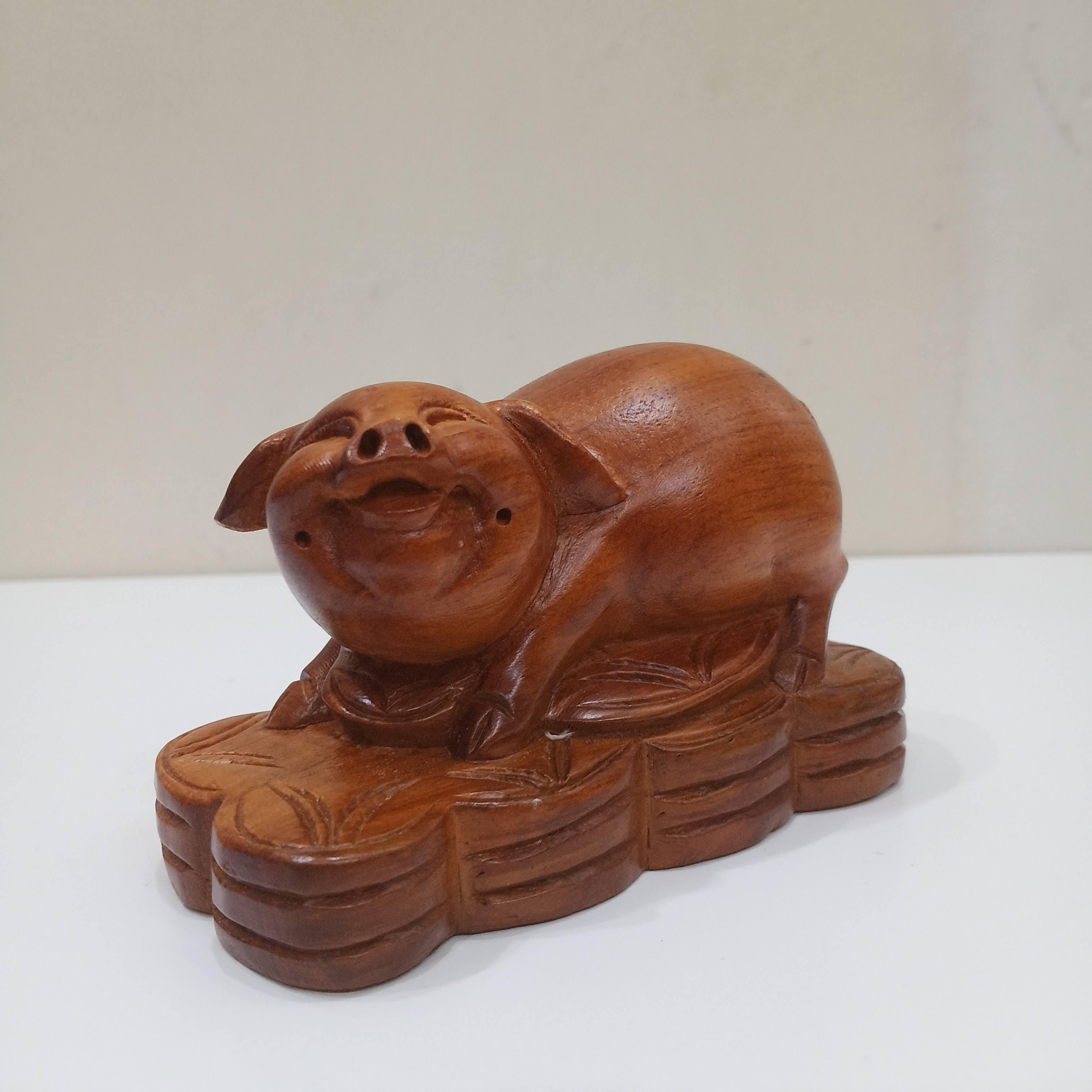 Tượng lợn gỗ hương cao 8 cm