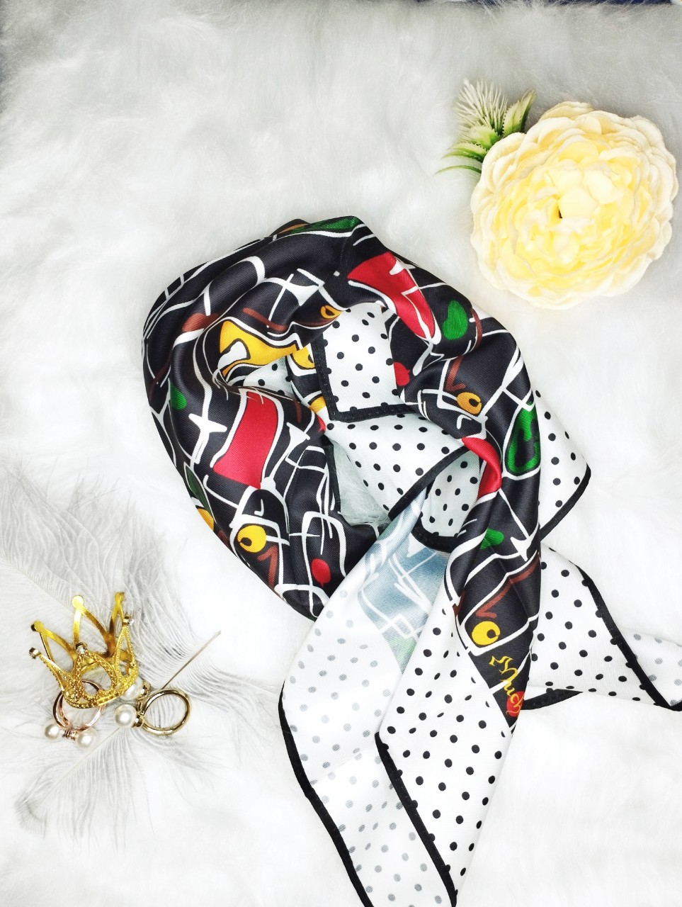 [HOT] Khăn Lụa Vuông Họa Tiết Cá Tính - KT 50x50cm
