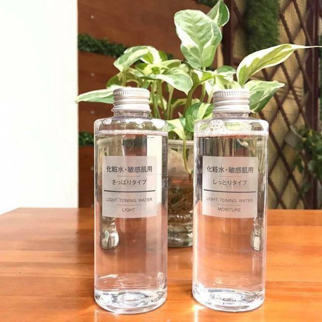Nước hoa hồng Muji Light Toning Water 200ml