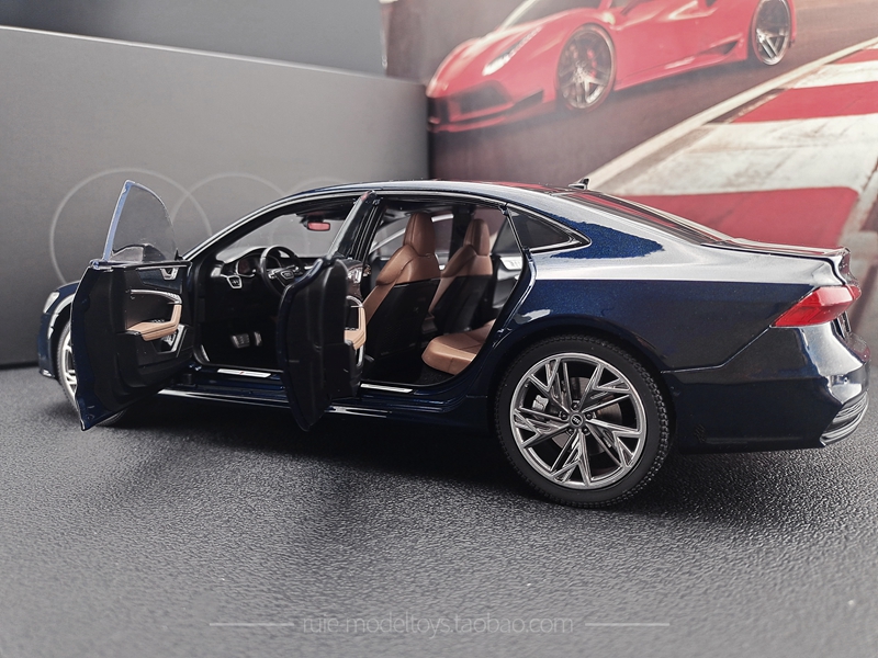 Mô hình xe sedan  Audi A7L  tỉ lệ 1:18