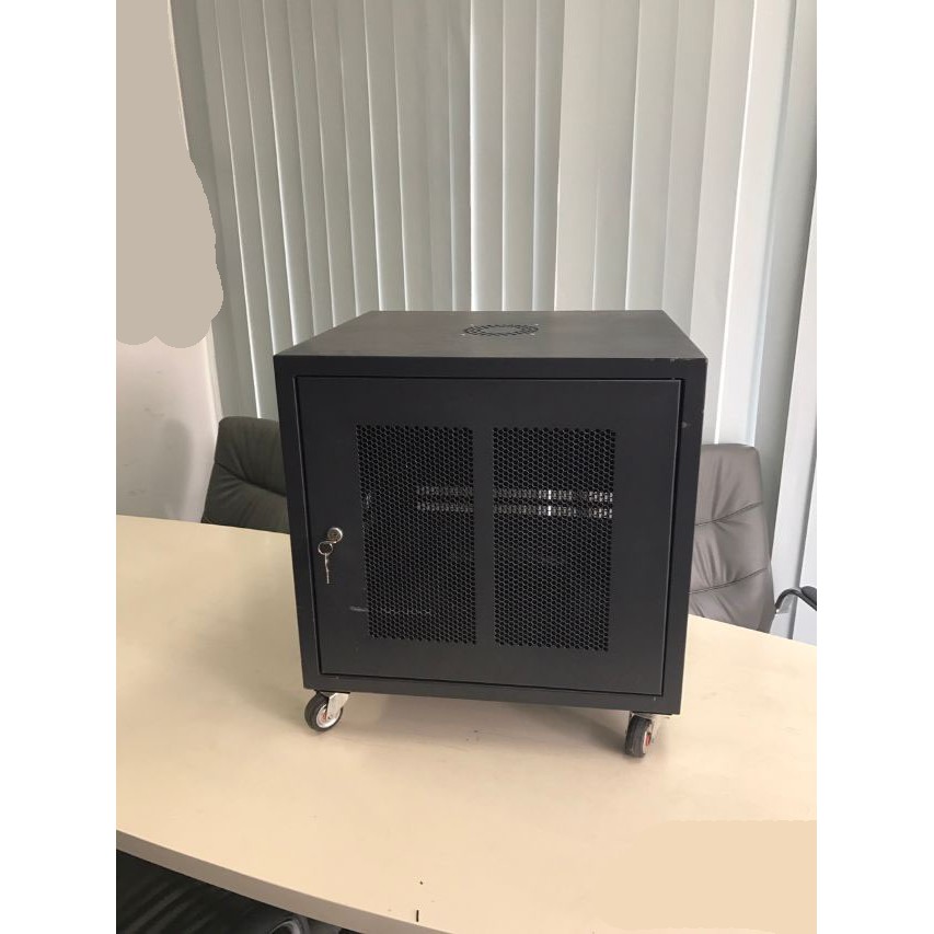 Tủ Rack 10U Có Ổ Cắm Điện - MixASale