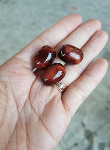 Lu Thống Đá Mắt Hổ Đỏ Kèm Dây Đeo Cổ