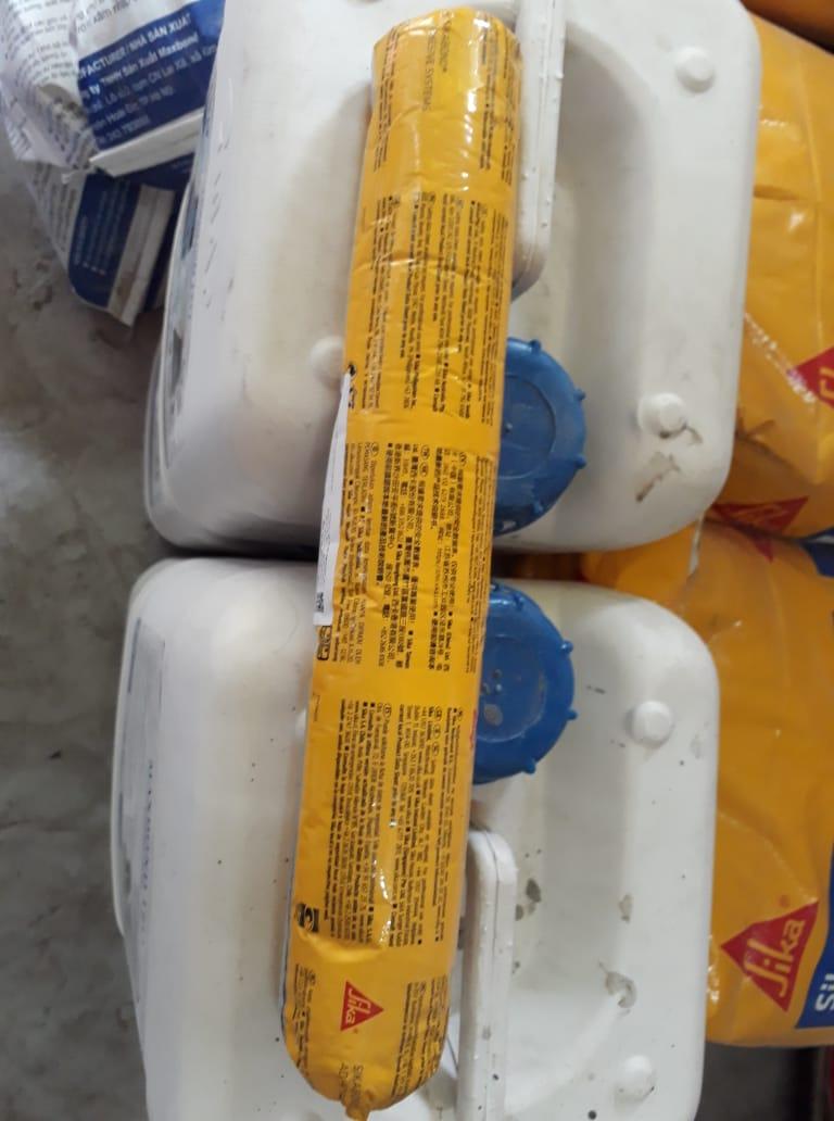 (Chính Hãng) Sika 140 Construction - 600ml- Keo trám vết nứt tường