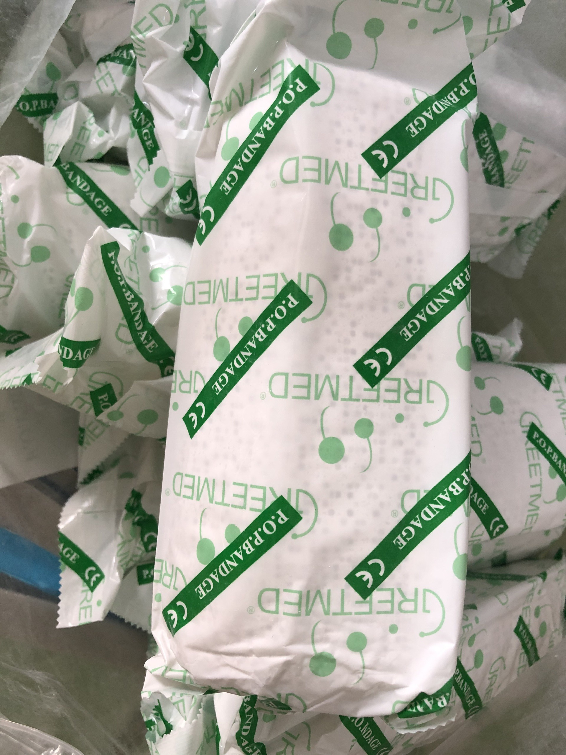 Băng Bột Bó Thạch Cao Y Tế Greetmed P.O.P Bandage – Dụng Cụ Cố Định Gãy Xương, Dùng Cho Bệnh Viện Phòng Khám
