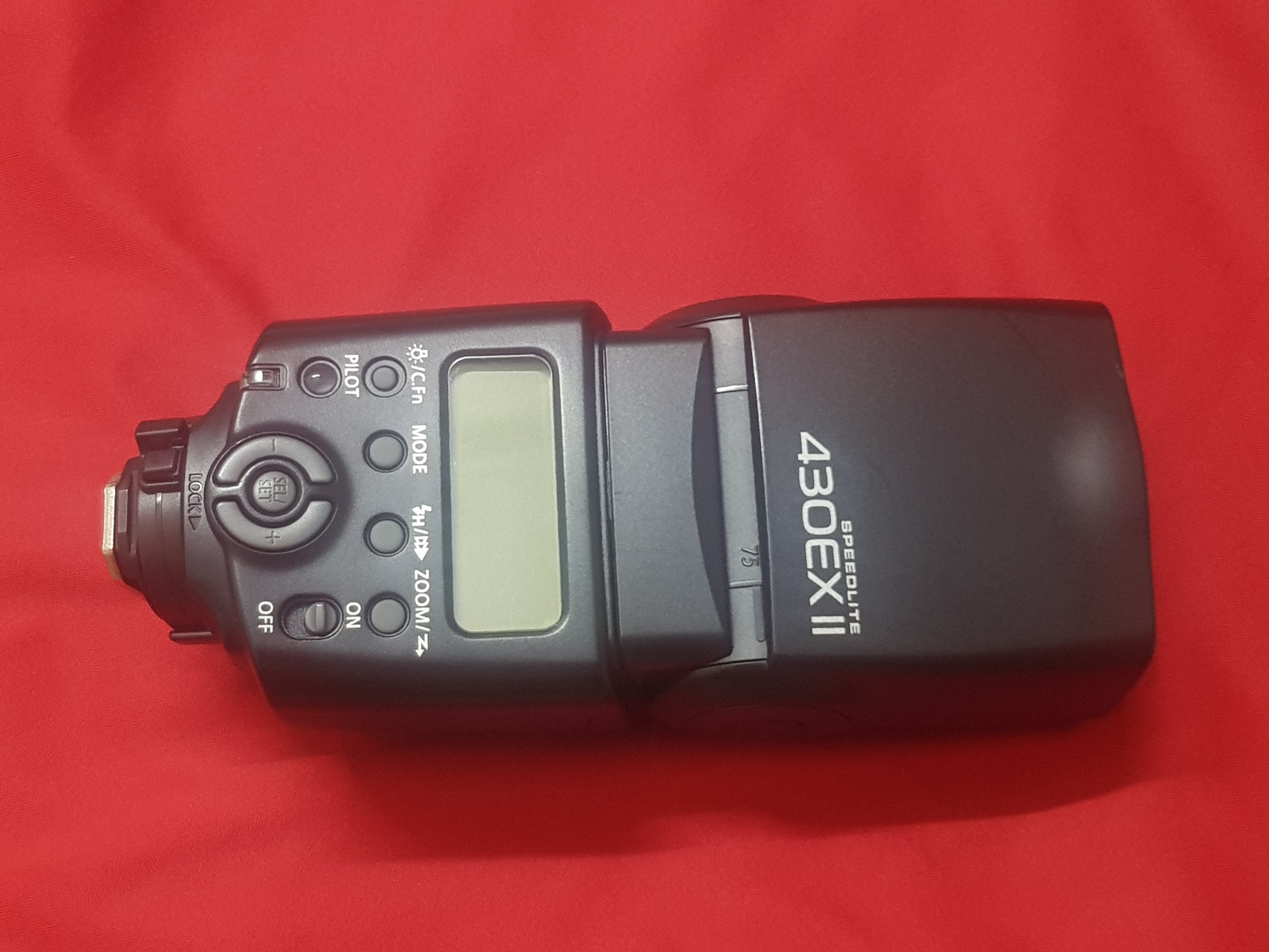 Đèn Flash Canon 430 EX II mới 99% chưa sử dụng