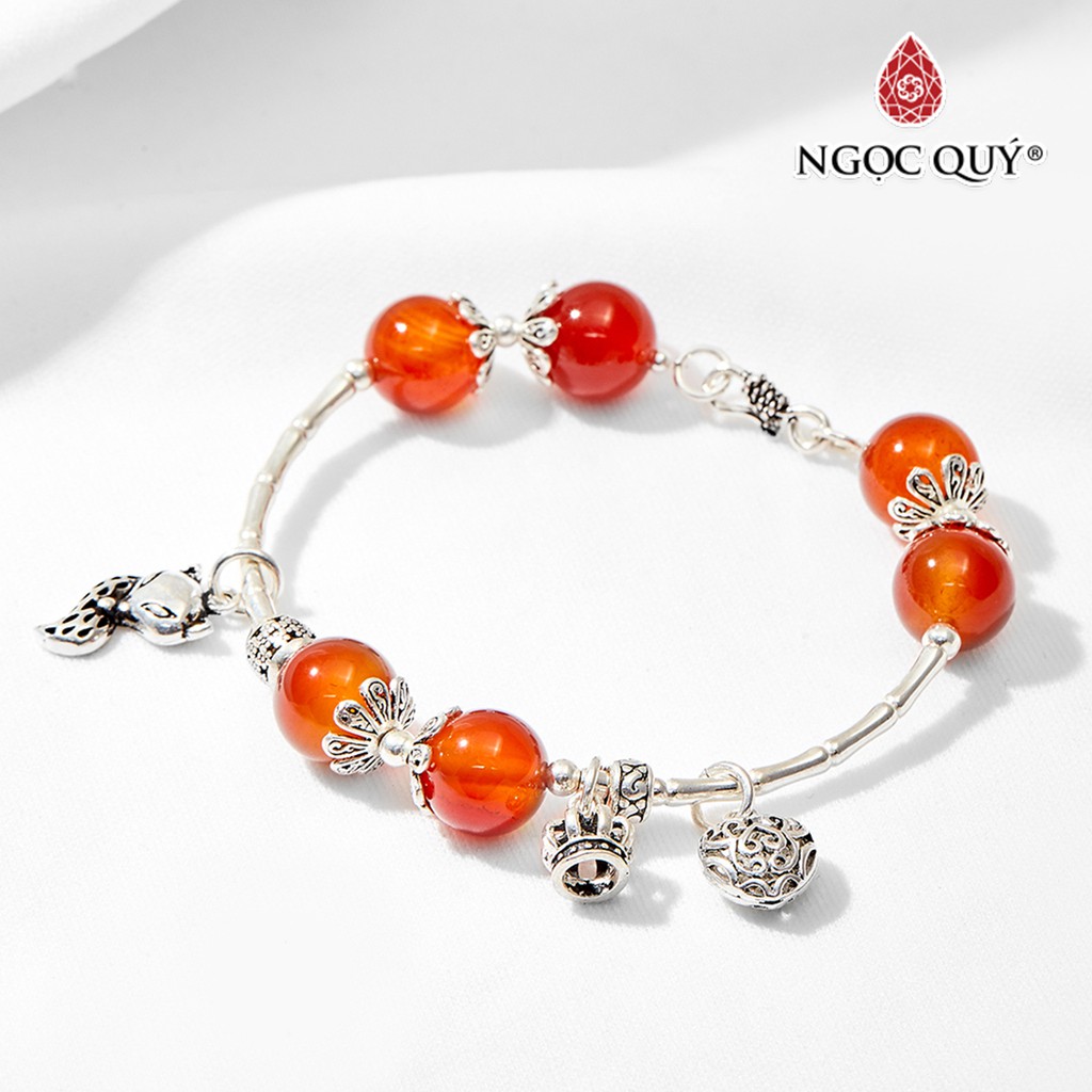 Vòng tay mã não đỏ phối charm hồ ly size hạt 10mm - ngọc quý