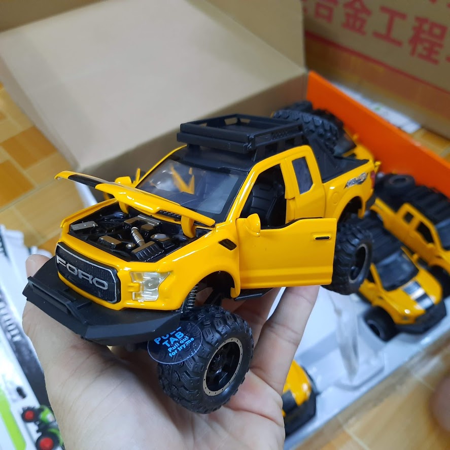 Xe mô hình ô tô Ford offroad đồ chơi trẻ em tỉ lệ 1:32 xe ô tô làm bằng kim loại có đèn và âm thanh xe chạy cót và mở được cửa xe