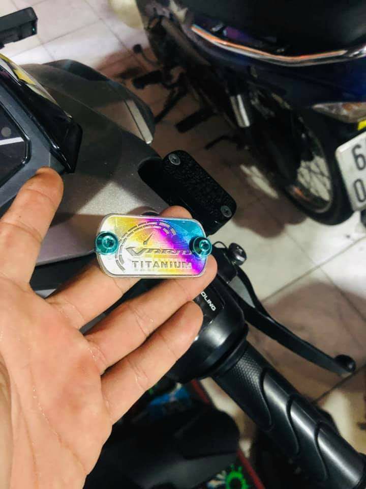 [HCM]combo nắp dầu titan và ốc gr5