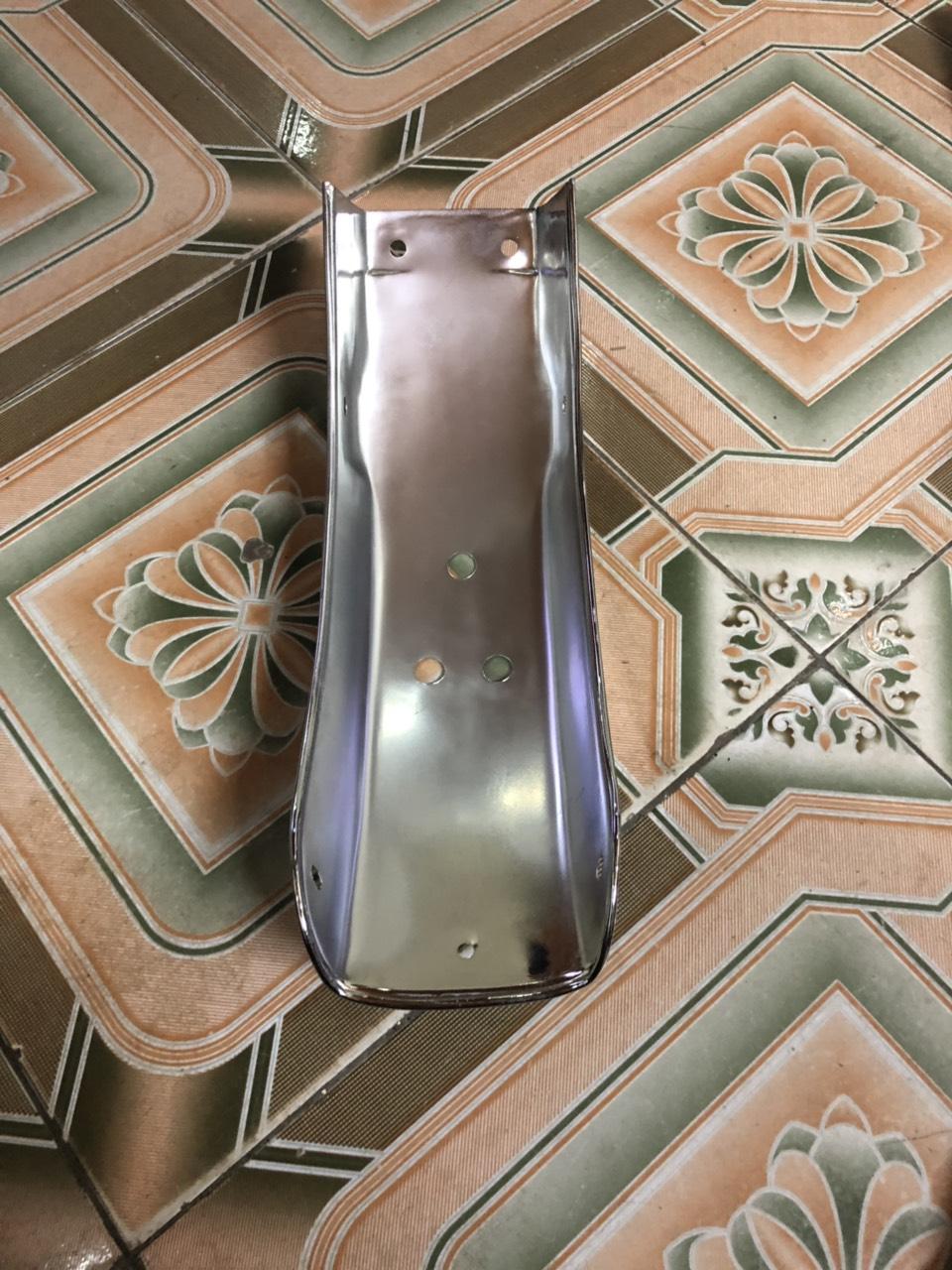 Pair of Honda Win Fenders (2 Pieces)