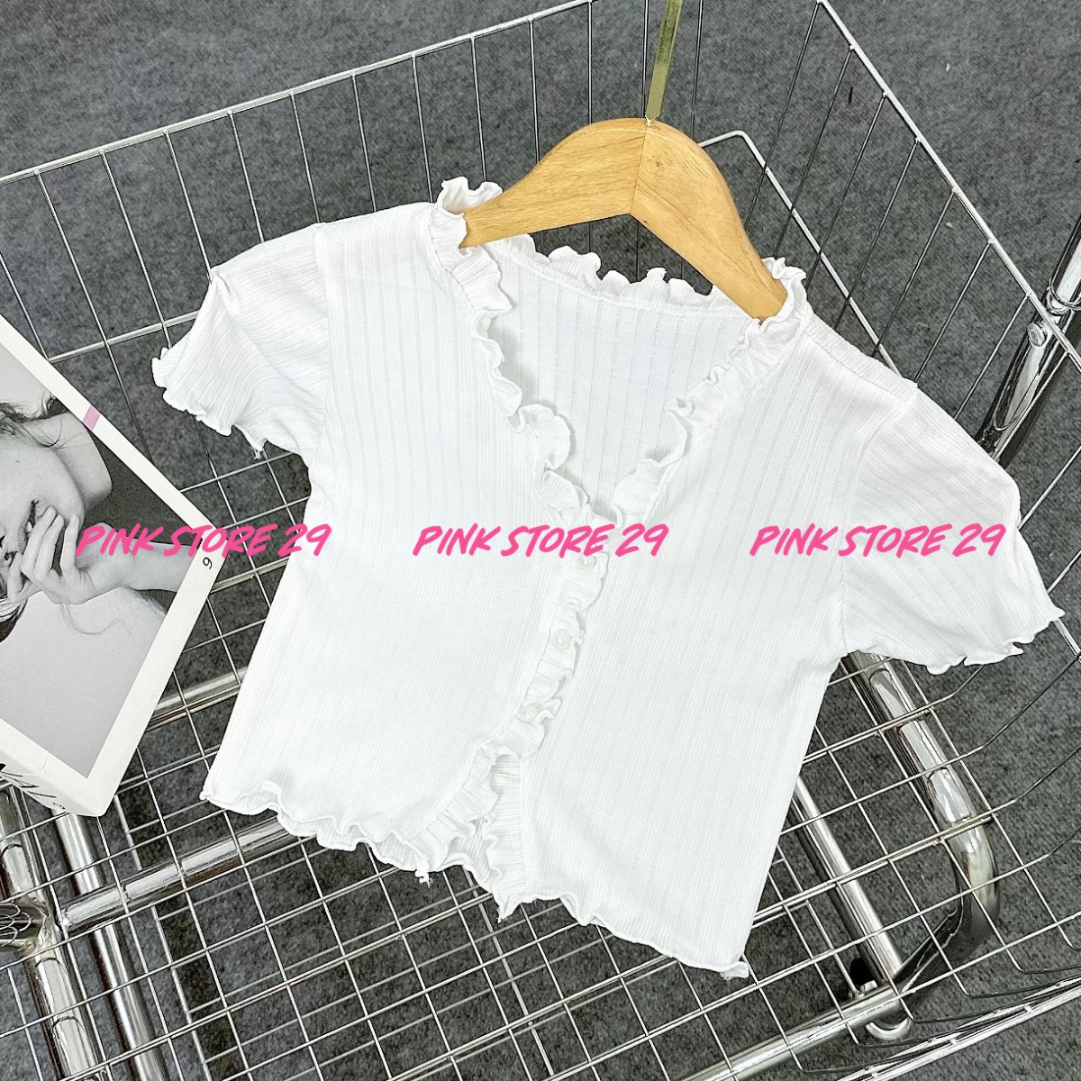 Áo Croptop Tay Ngắn PINKSTORE29 Viền Bèo Cúc Ngọc A5042