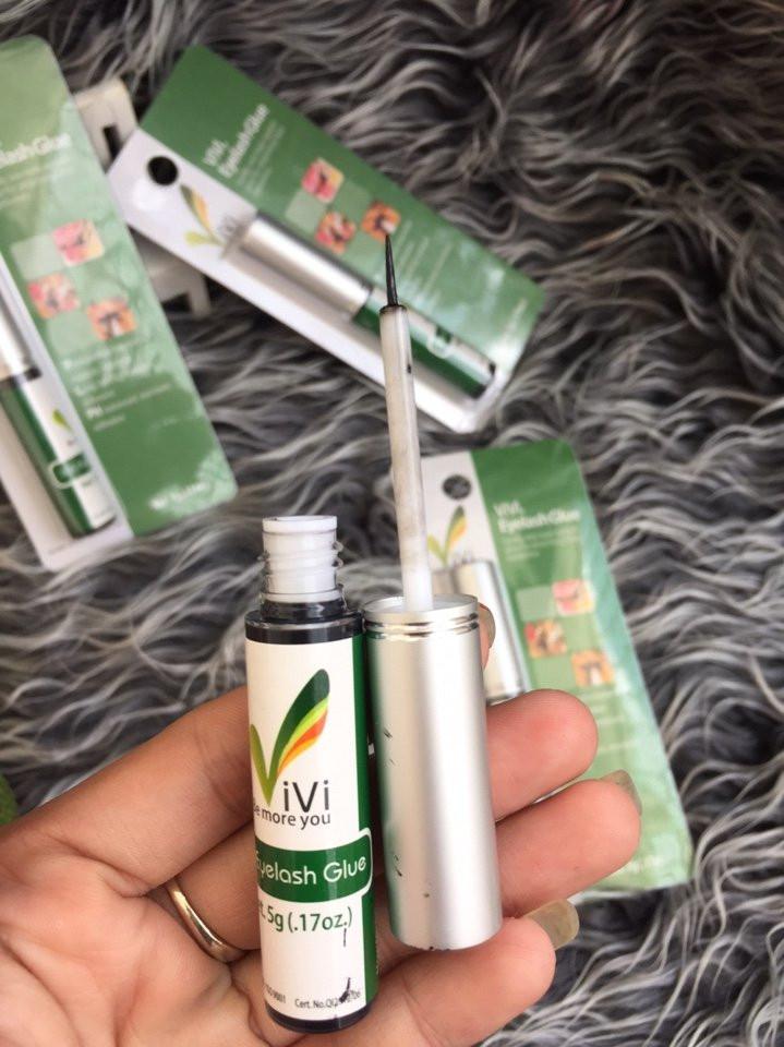 Keo dán mi, kích mí Vivi