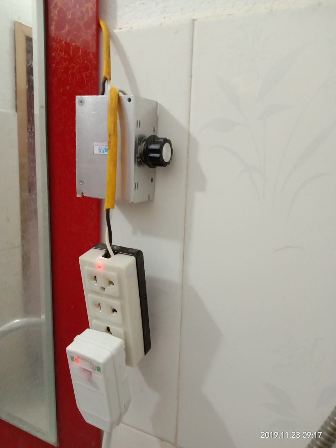 Điều chỉnh nhiệt độ tốc độ