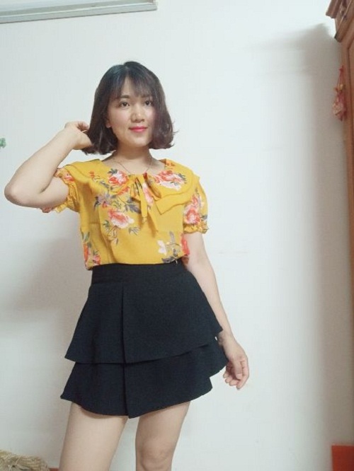 Chân váy tiểu thư dáng ngắn- hai tầng