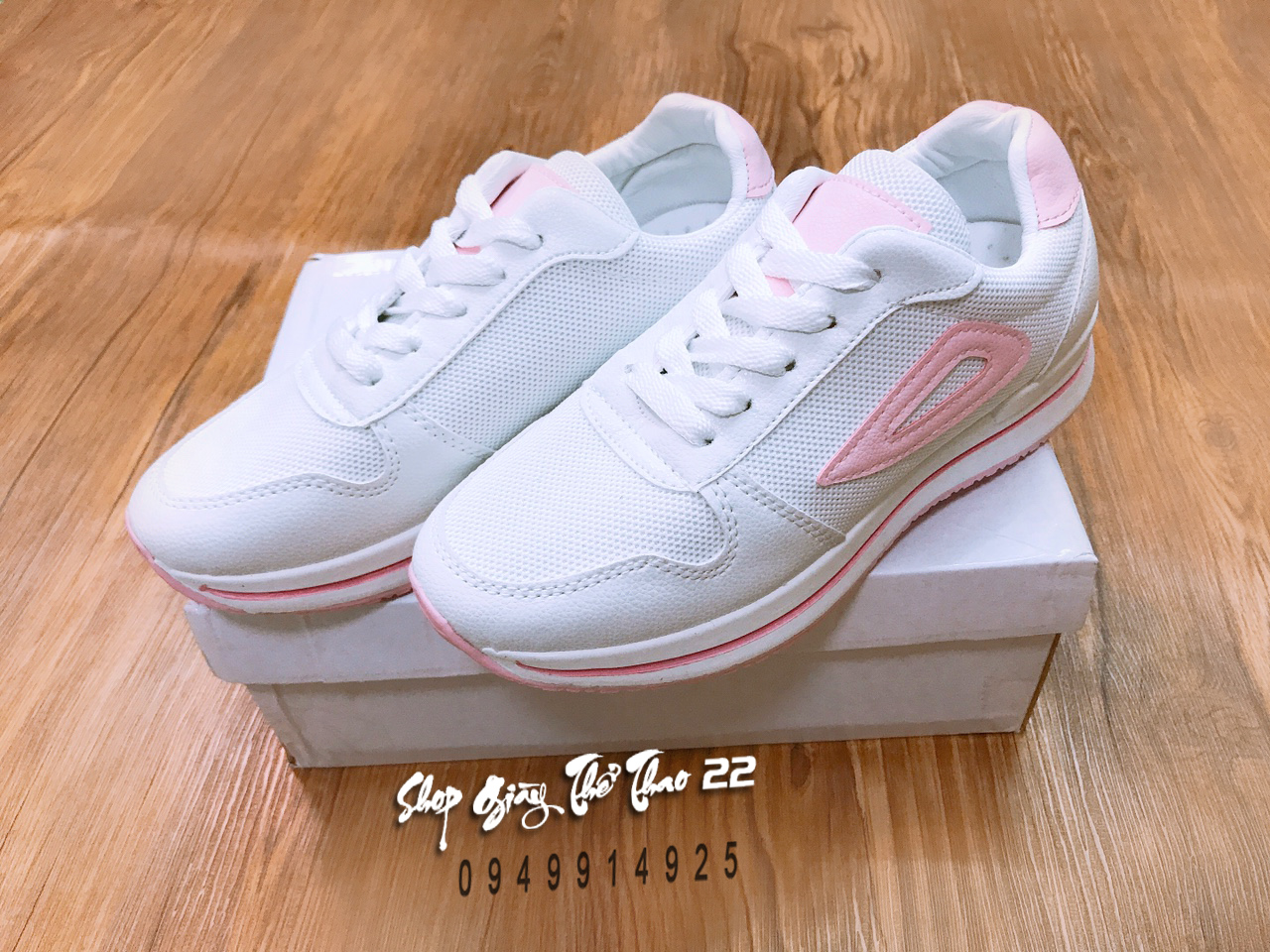 GIÀY THỂ THAO NỮ XINH XẮN
