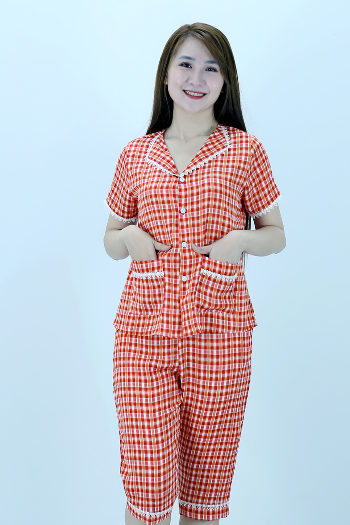 Đồ bộ ngủ pijama nữ yome luxury quần lửng caro đỏ phối ren - lụa mango cao cấp - sang trọng quý phái
