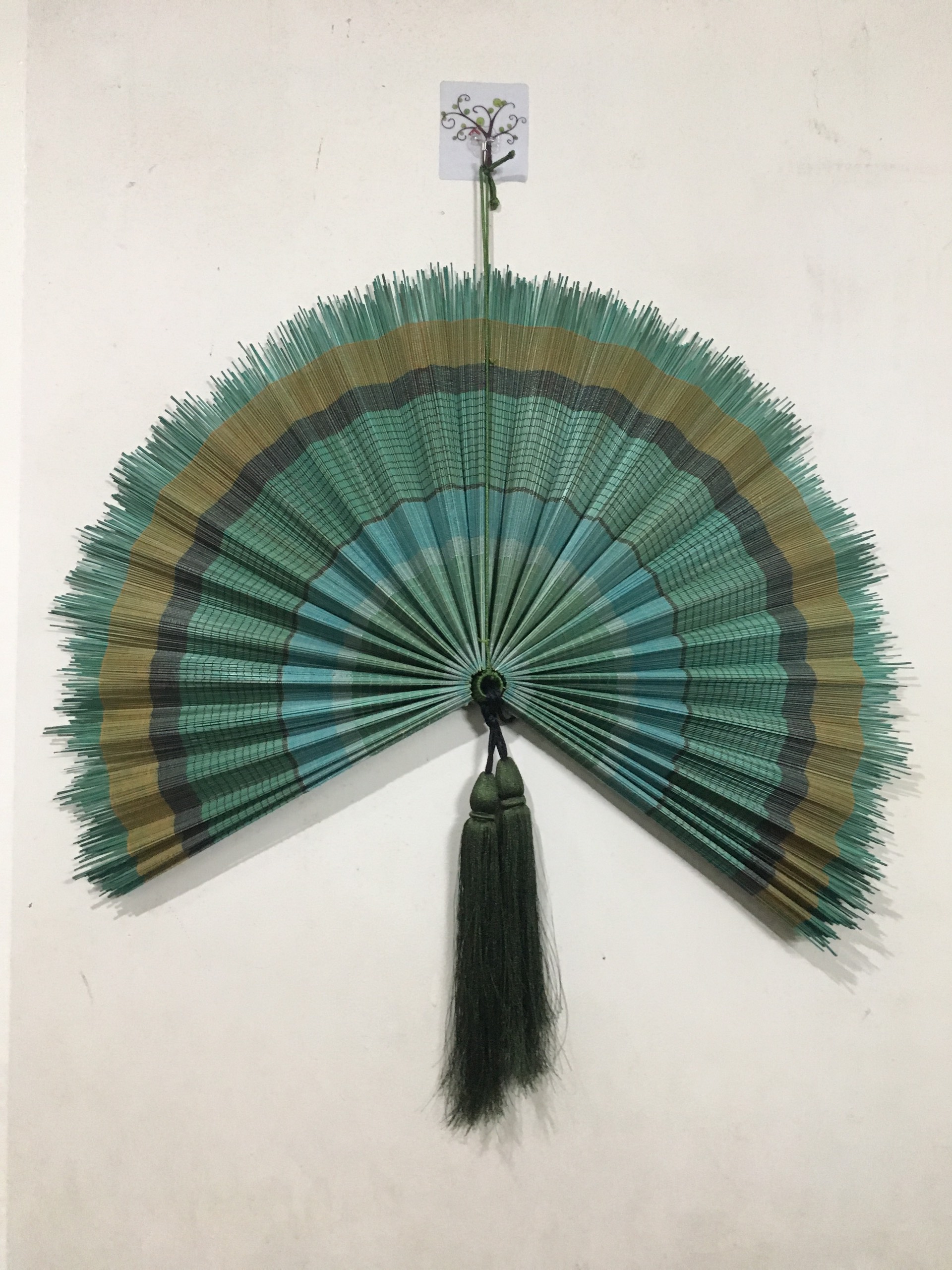Quạt Tròn Trang Trí Treo Tường