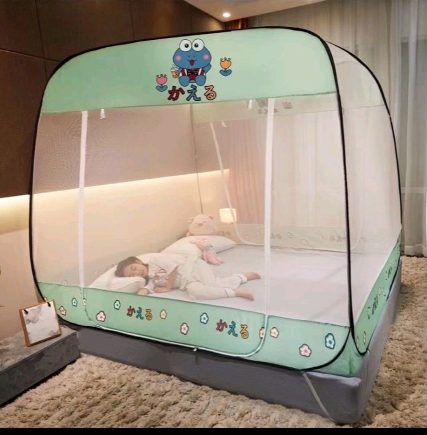 Màn chụp tự bung đỉnh vuông, đỉnh rộng, có đáy cao câp gấp gọn, 3 cửa màn, hàng nhập khẩu