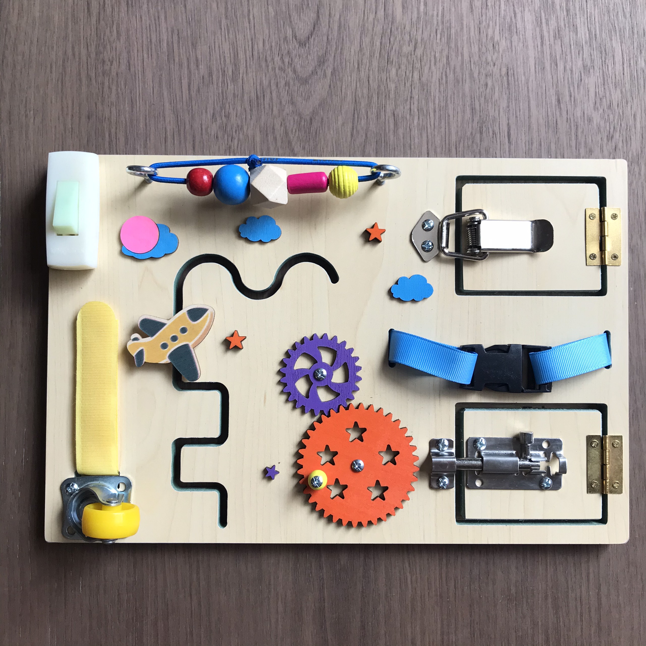 Bảng đồ chơi busy mini cho bé, nhỏ gọn