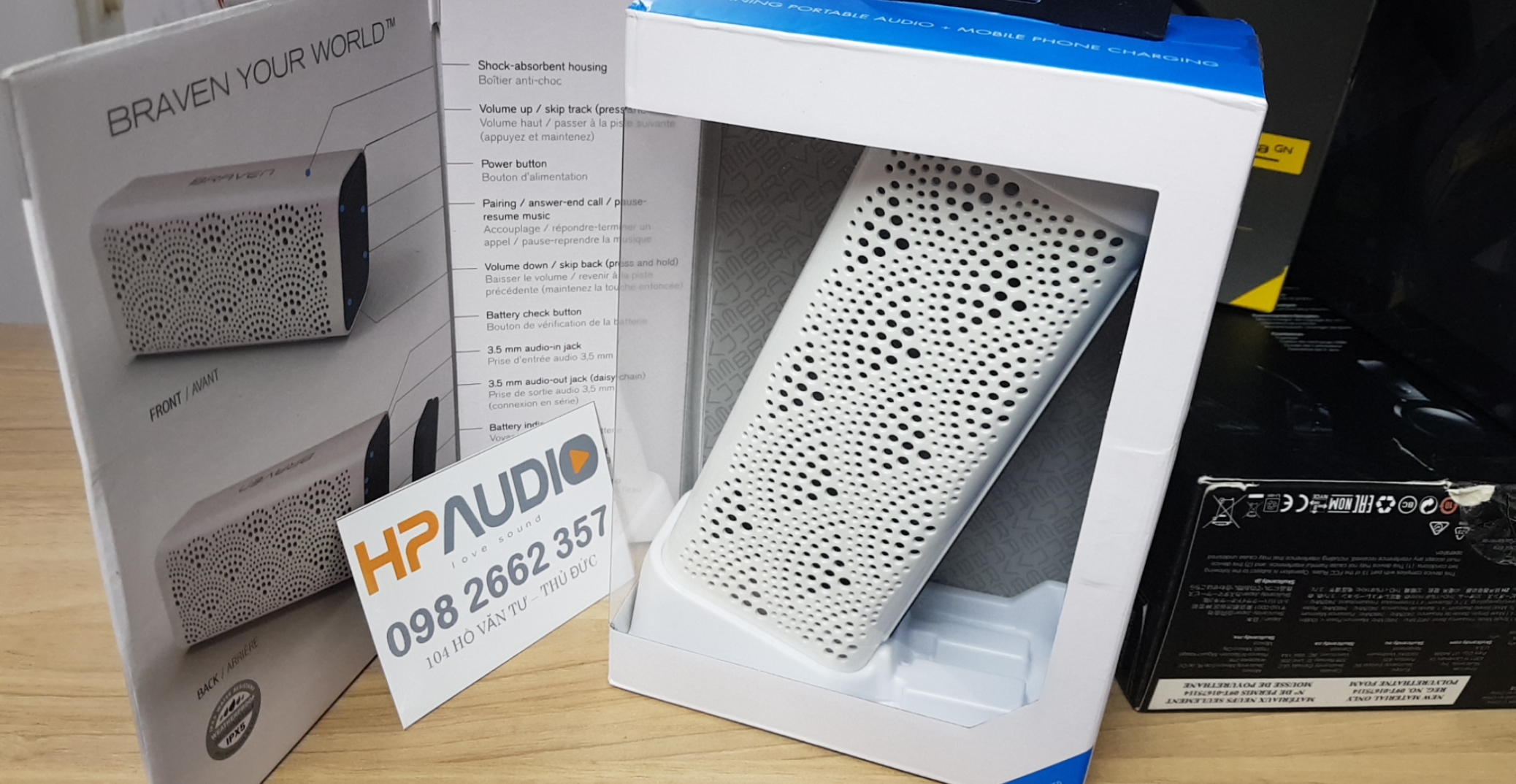[HCM]Loa di động bluetooth BRAVEN LUX