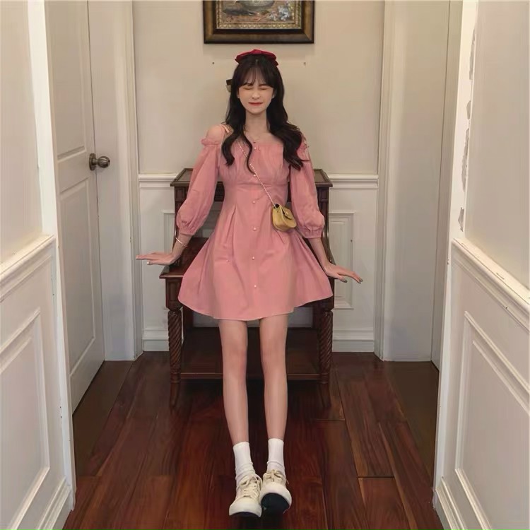 Đầm xòe trễ vai hồng