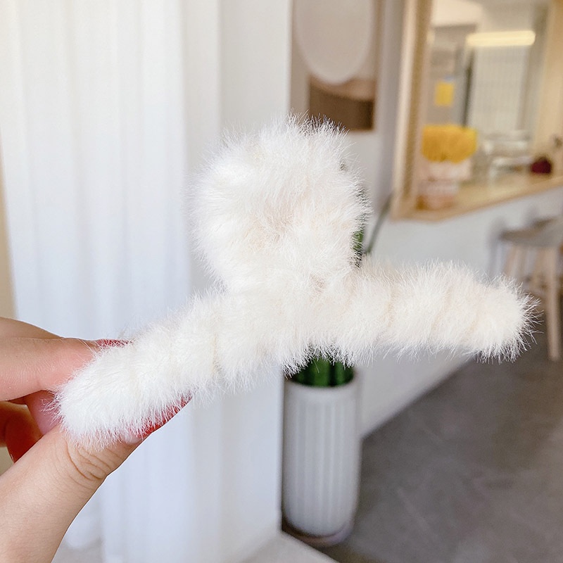 Kẹp tóc càng cua phủ lông nữ tính thời trang hottrend Hàn Quốc