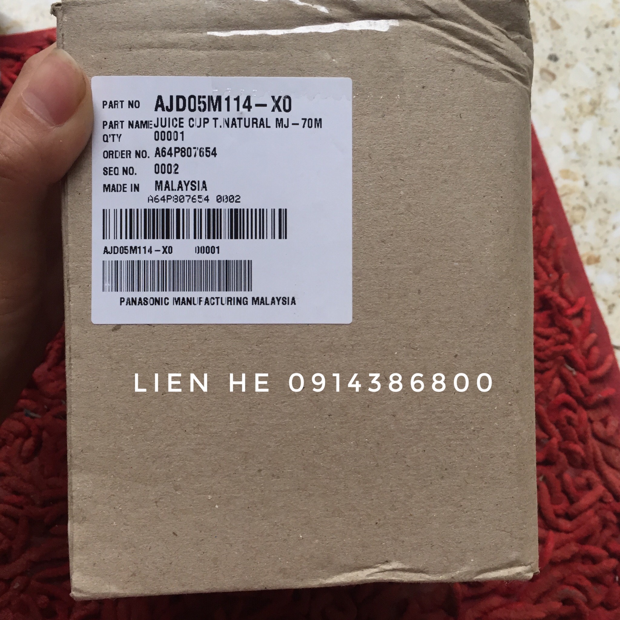 Cốc đựng ly đựng nước ép máy ép trái cây Panasonic MJ-68MWRA