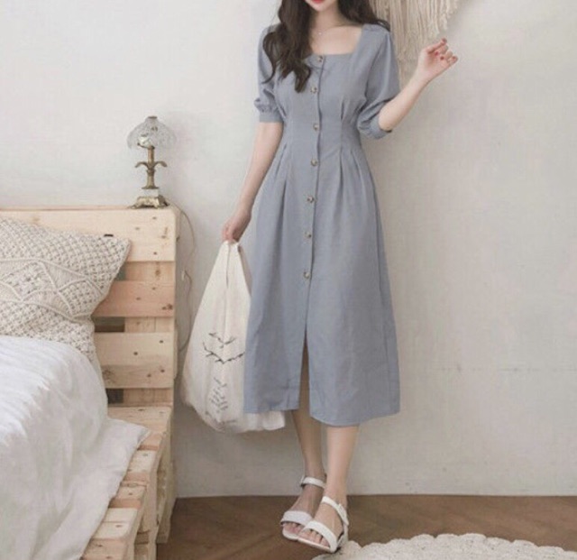 Đầm xám cổ vuông tay lỡ