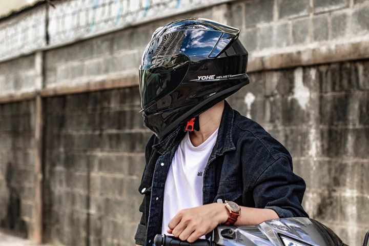 [HCM]MŨ BẢO HIỂM FULLFACE YOHE 977 ĐEN BÓNG