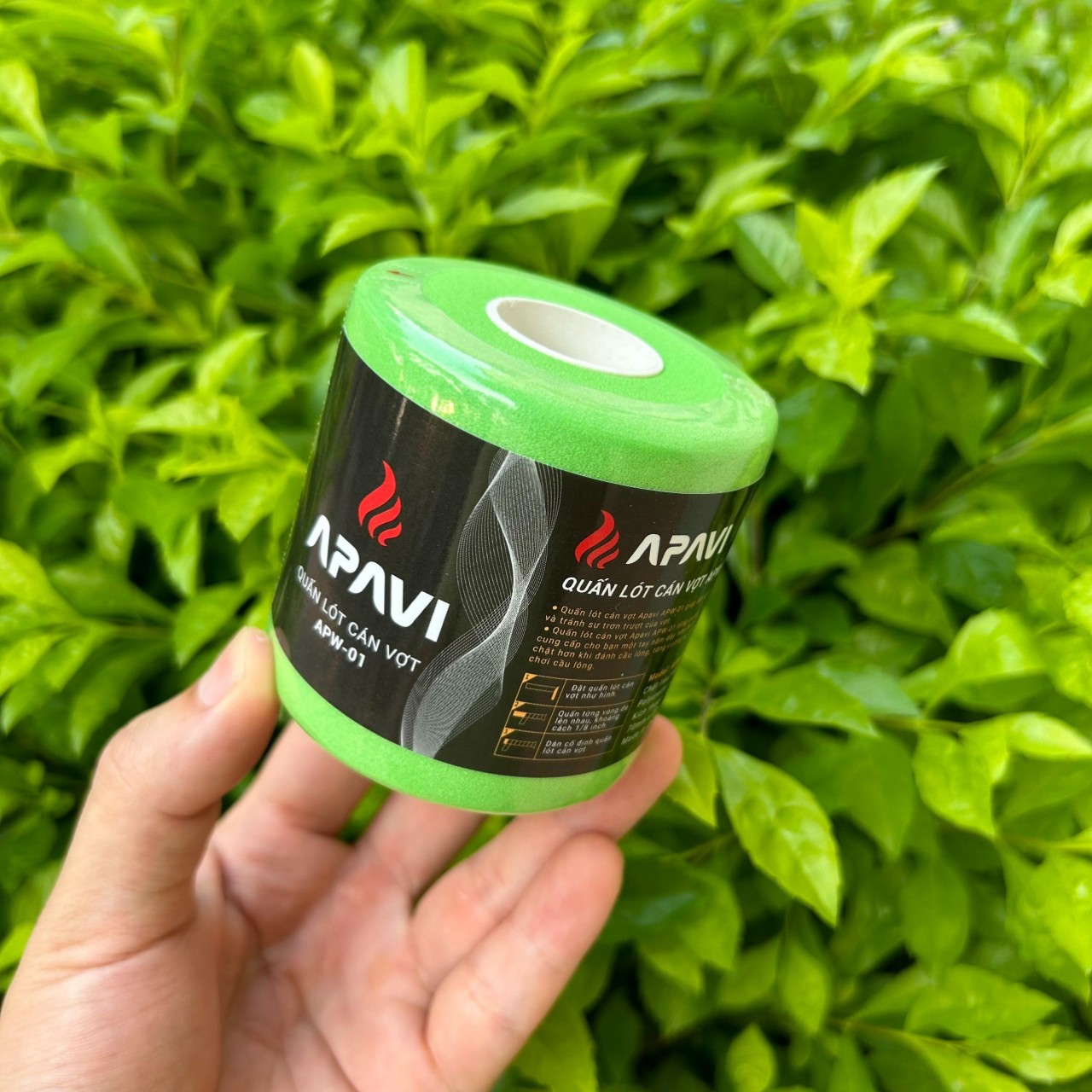 The Handle Grip Is Lined with a Sweat-Proof Material That Makes the Grip Comfortable.